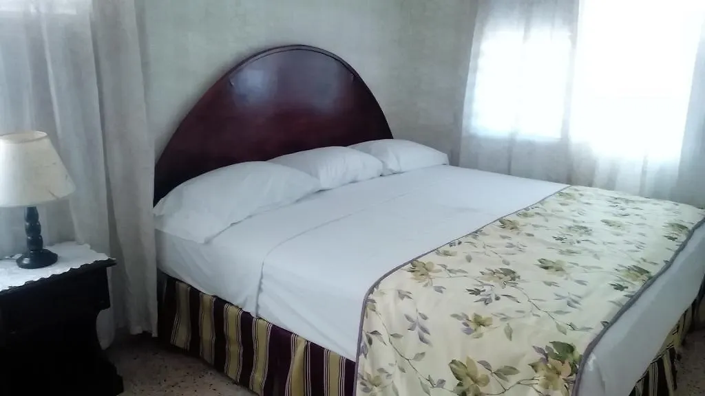 Palm View Guest House Montego Bay Hotel