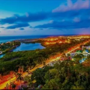 Big Apple **** Montego Bay